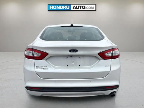 Used 2016 Ford Fusion SE image 8