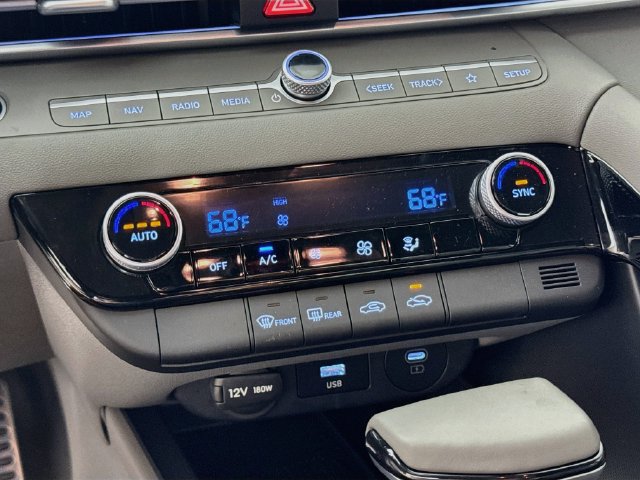New 2026 Hyundai Elantra SEL FWD image 26