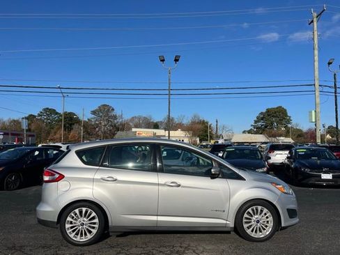 Used 2018 Ford C-MAX SE image 8