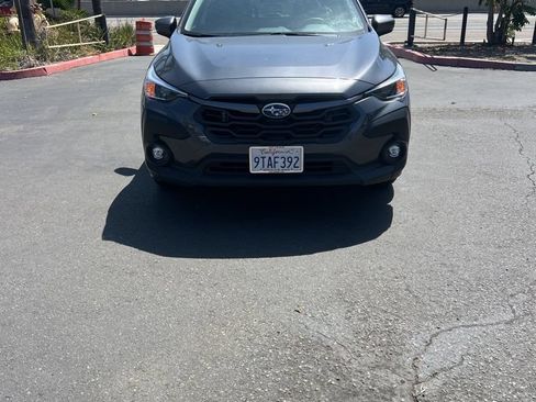 Used 2025 Subaru Crosstrek 2.5i Premium AWD/4WD image 4