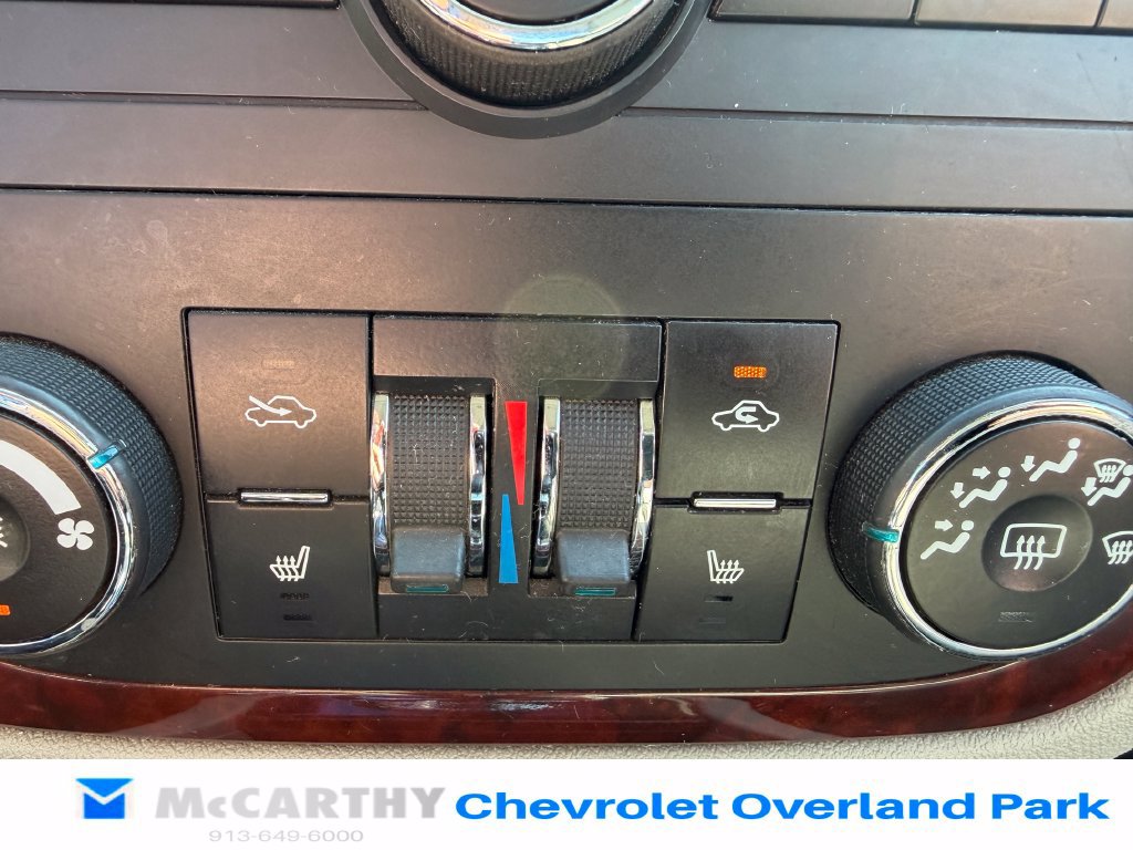 Used 2009 Chevrolet Impala LT w/ Luxury Edition Package FWD image 16