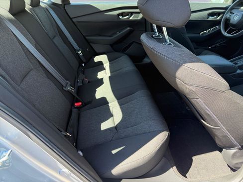 Used 2025 Honda Accord SE image 18