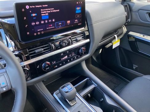 New 2026 Nissan Pathfinder SV AWD/4WD image 18