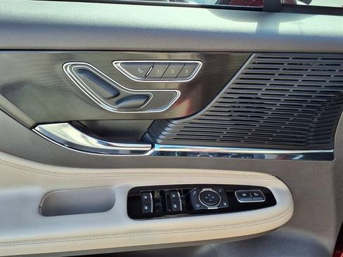 Certified 2022 Lincoln Corsair FWD w/ Equipment Group 101A image 7