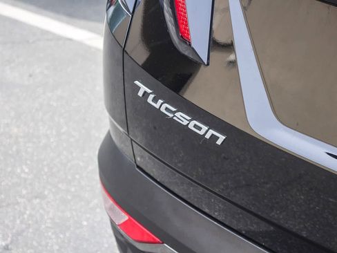 Certified 2023 Hyundai Tucson Limited image 9