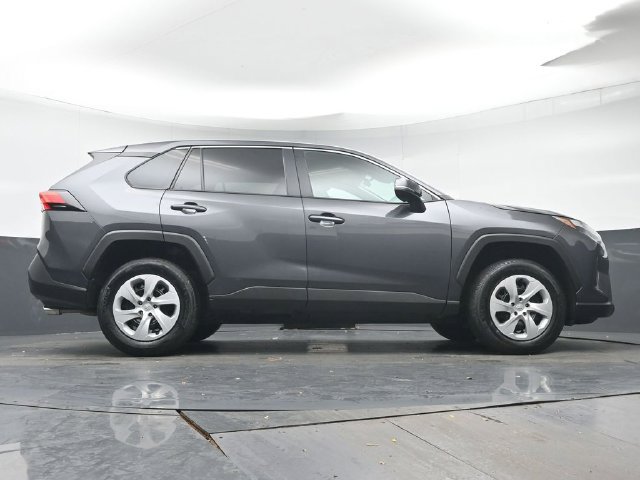 Certified 2025 Toyota RAV4 LE AWD/4WD image 33