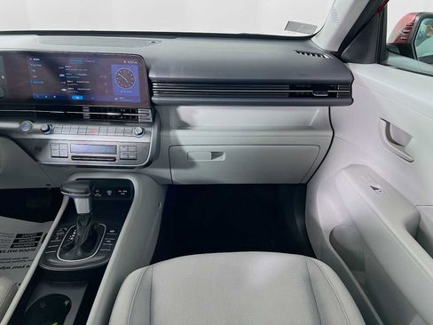 Used 2025 Hyundai Kona SEL image 22