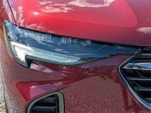 Used 2021 Buick Envision Essence w/ Technology Package I image 9