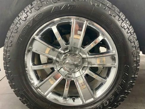 Used 2017 Chevrolet Silverado 1500 High Country image 11