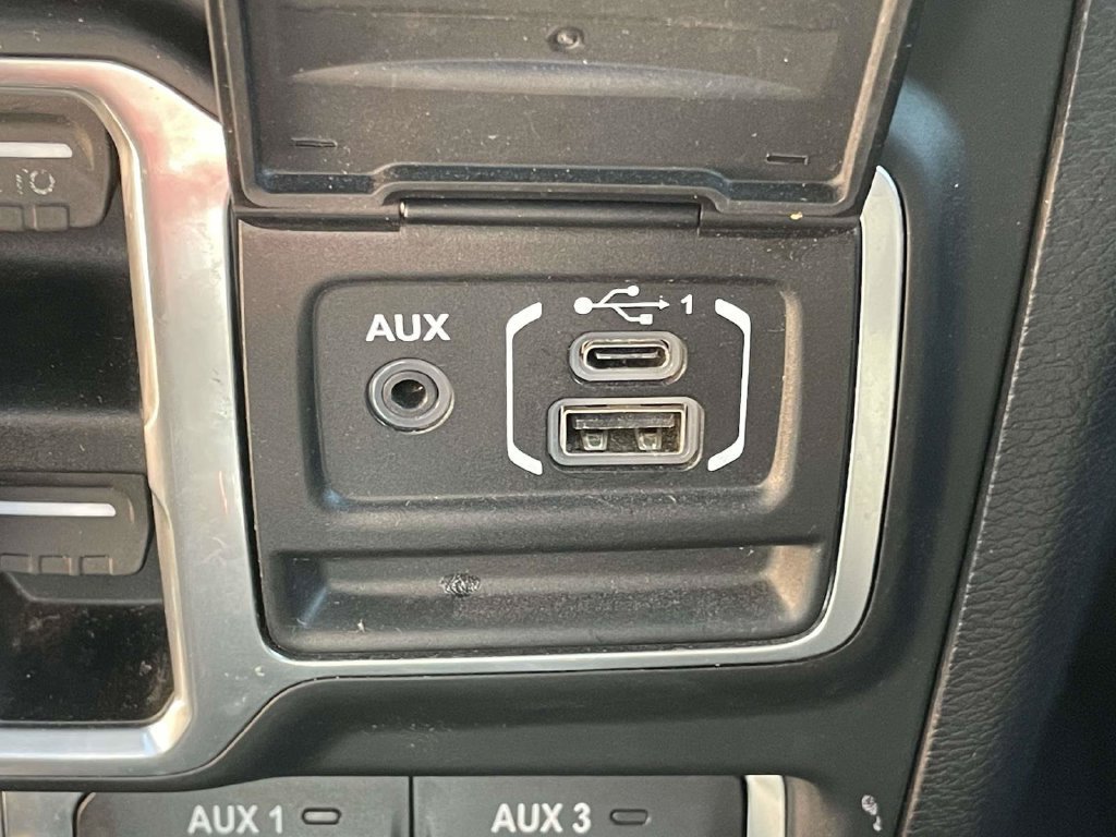 Used 2018 Jeep Wrangler Unlimited Rubicon AWD/4WD image 22