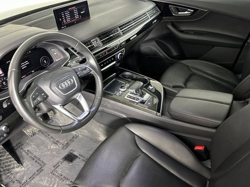 Used 2018 Audi Q7 3.0T Prestige w/ Prestige Package AWD/4WD image 9