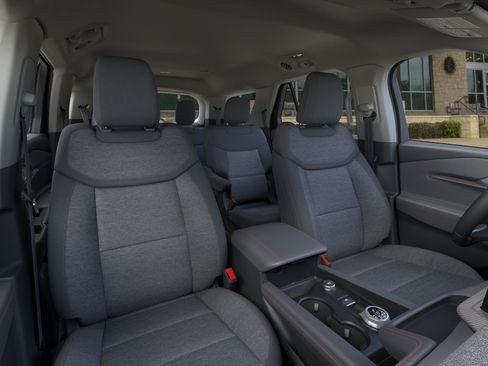 New 2026 Ford Explorer Active RWD image 10