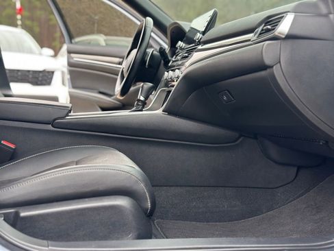 Used 2021 Honda Accord Sport image 18