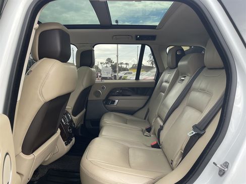 Used 2018 Land Rover Range Rover HSE AWD/4WD image 24
