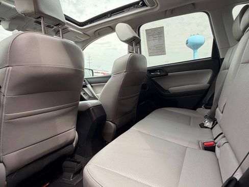 Used 2015 Subaru Forester 2.5i Limited AWD/4WD image 18