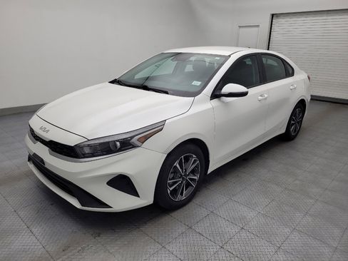 Used 2023 Kia Forte LXS w/ LXS Technology Package image 2