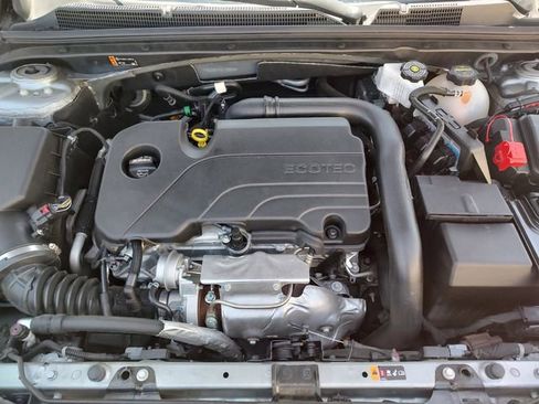 Used 2025 Chevrolet Malibu LT FWD image 32