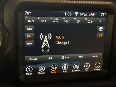 Used 2019 Jeep Wrangler Unlimited Rubicon image 16