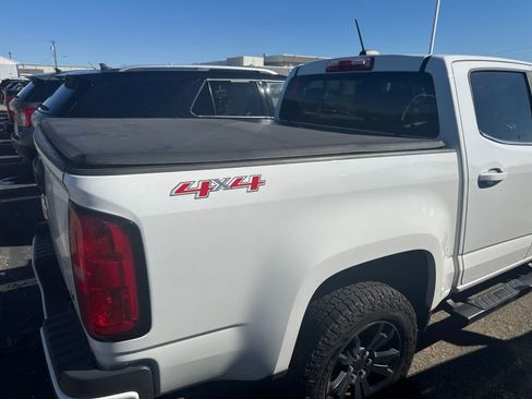 Used 2020 Chevrolet Colorado LT AWD/4WD image 13