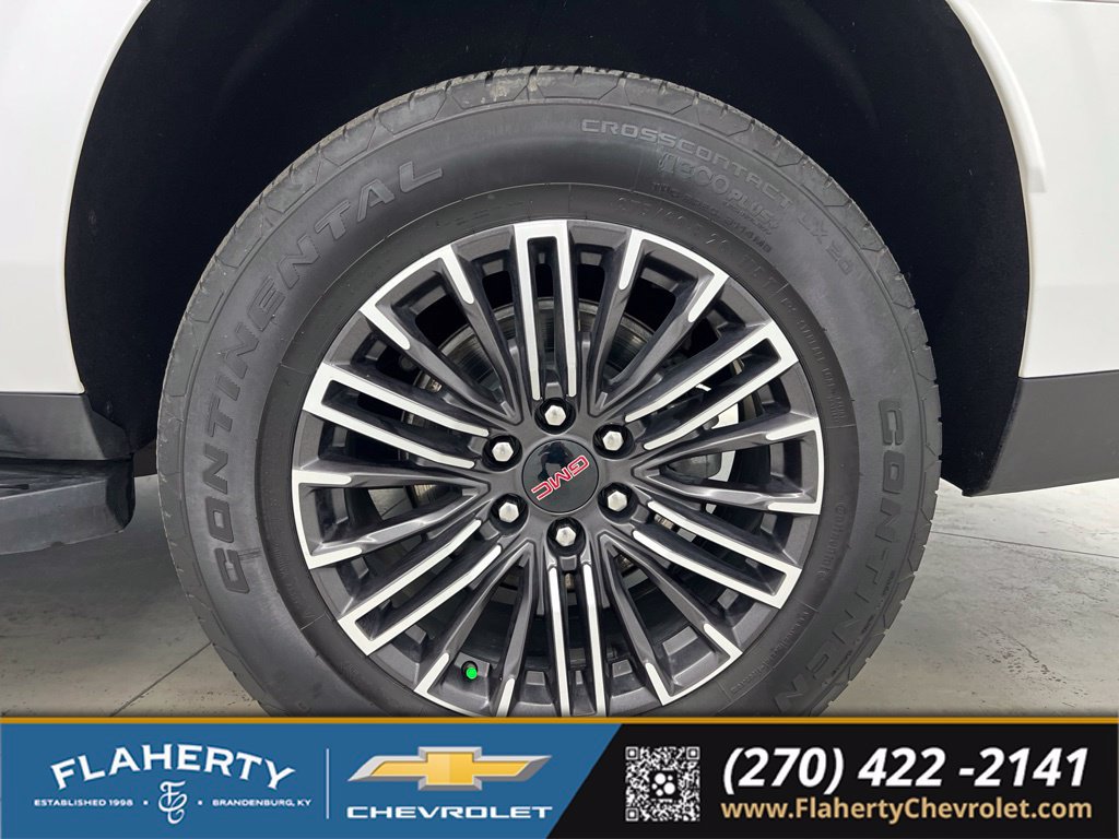 Used 2025 GMC Yukon XL Elevation AWD/4WD image 19