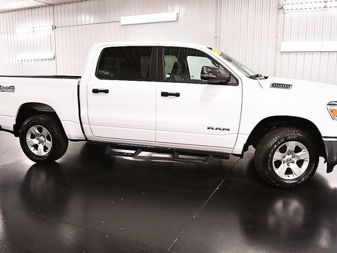 Used 2023 RAM 1500 Big Horn AWD/4WD image 8
