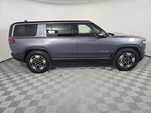 Used 2022 Rivian R1S Launch Edition image 6