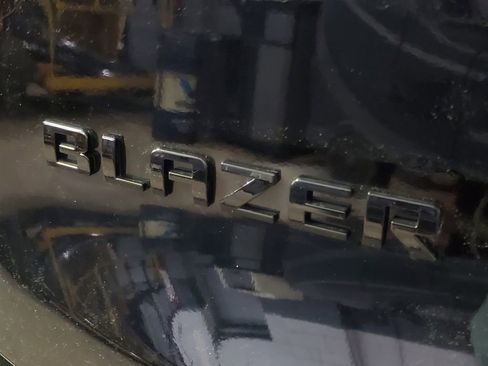 Used 2024 Chevrolet Blazer LT w/ Convenience Package FWD image 33
