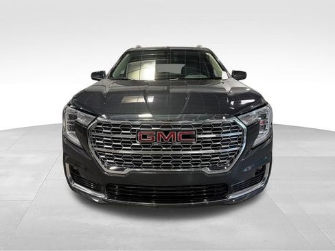 Used 2022 GMC Terrain Denali AWD/4WD image 2
