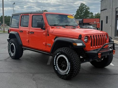 Used 2018 Jeep Wrangler Unlimited Sport AWD/4WD image 2