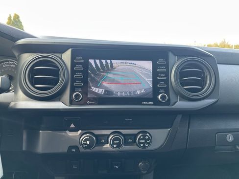 Certified 2022 Toyota Tacoma SR image 17