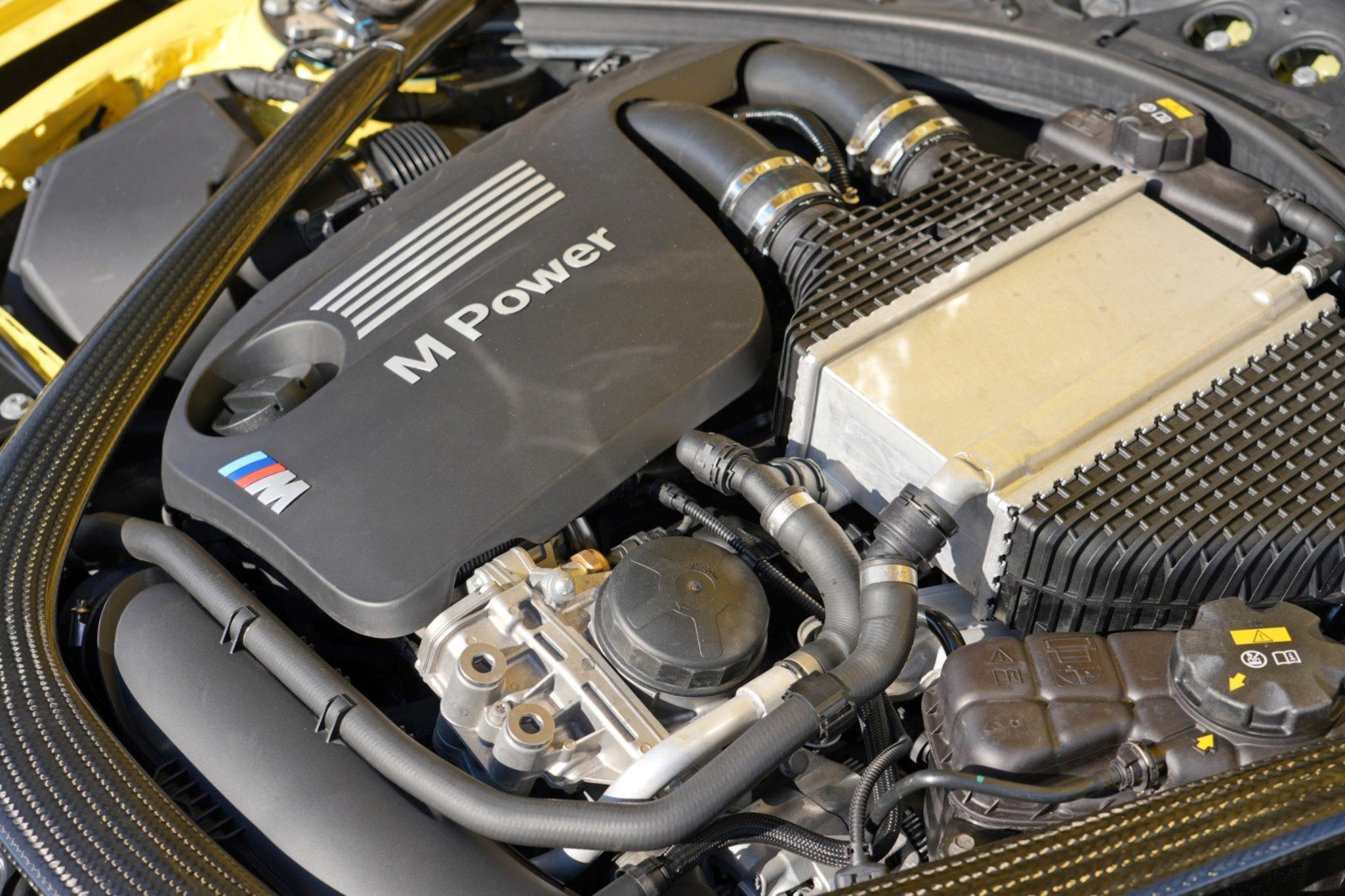 Used 2020 BMW M4 Coupe RWD image 9