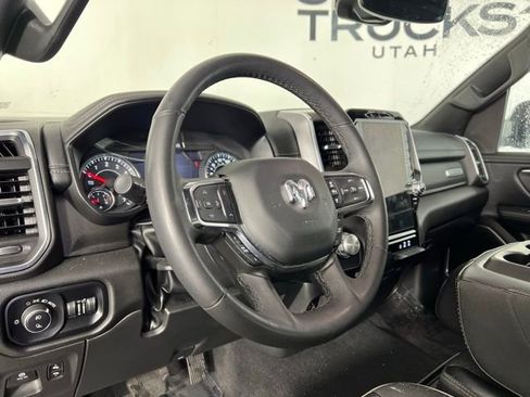 Used 2025 RAM 1500 Laramie AWD/4WD image 8