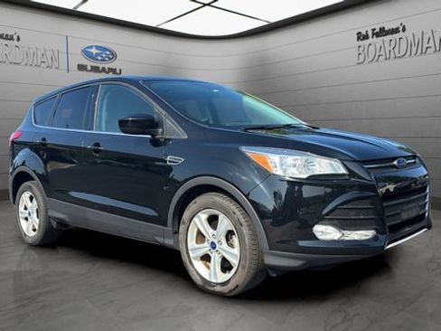 Used 2016 Ford Escape SE FWD image 2