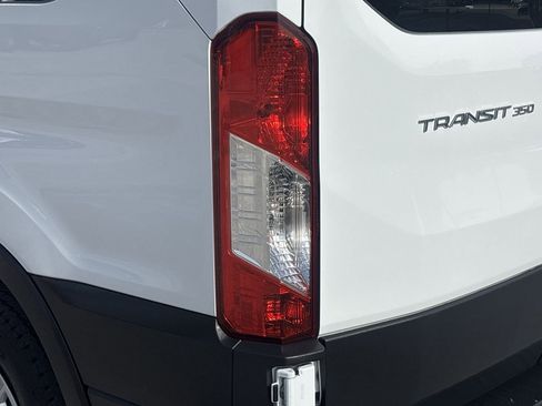 Used 2022 Ford Transit 350 XLT image 7