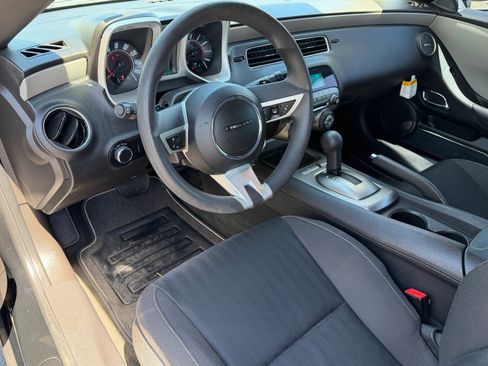 Used 2011 Chevrolet Camaro LS RWD image 12