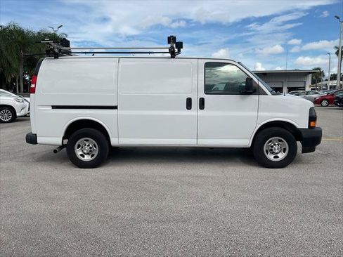 Used 2021 Chevrolet Express 2500 w/ Driver Convenience Package RWD image 16