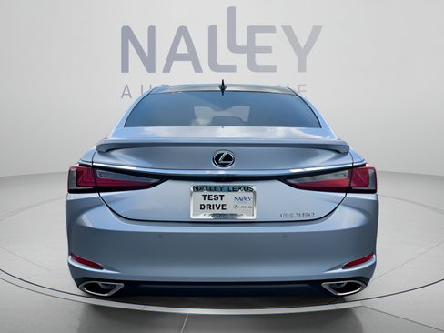 Certified 2022 Lexus ES 350 Ultra Luxury w/ Accessory Package FWD image 4