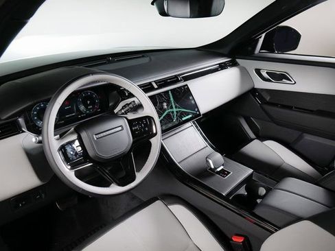 New 2026 Land Rover Range Rover Velar Dynamic SE AWD/4WD image 17