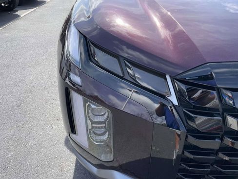 Used 2023 Hyundai Palisade Limited w/ Cargo Package image 16