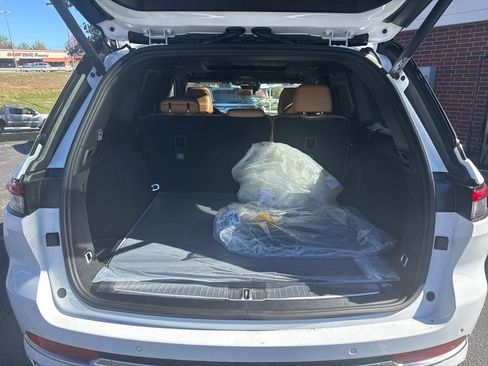 New 2025 Jeep Grand Cherokee Summit w/ Luxury Tech Group V image 21