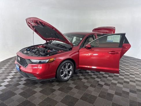 Used 2023 Honda Accord EX image 14