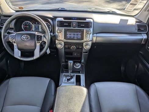 Used 2016 Toyota 4Runner SR5 Premium image 14