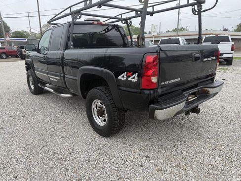 Used 2004 Chevrolet Silverado 2500 LT AWD/4WD image 7