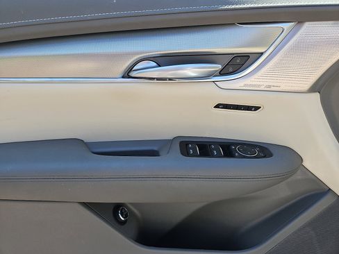Certified 2023 Cadillac XT5 Premium Luxury AWD/4WD image 12