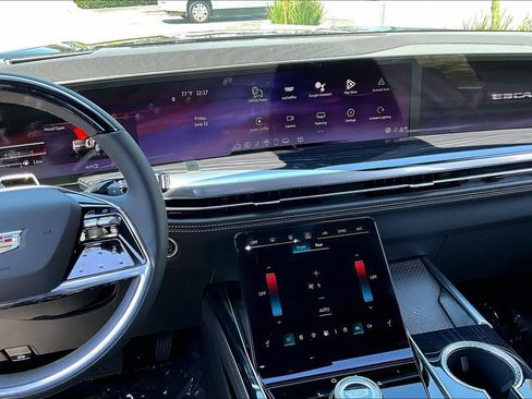 New 2026 Cadillac Escalade Sport AWD/4WD image 8