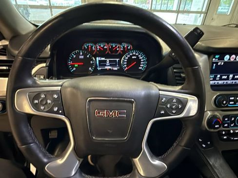Used 2017 GMC Yukon XL SLT w/ HD Trailering Package AWD/4WD image 34