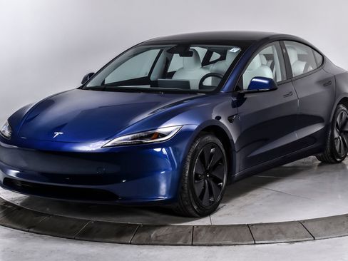 Used 2025 Tesla Model 3 Long Range AWD/4WD image 2