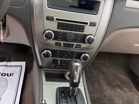 Used 2012 Ford Fusion SE image 21