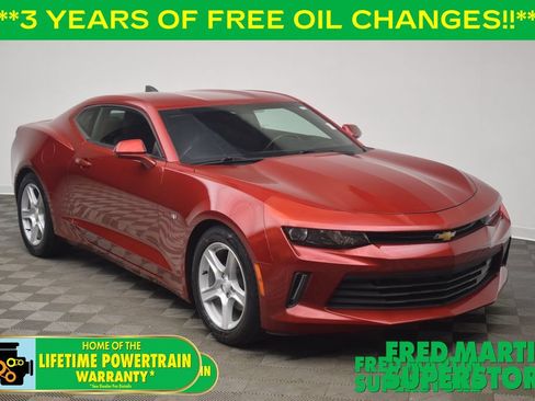 Used 2017 Chevrolet Camaro LT RWD image 1