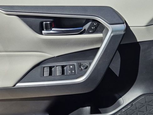 Used 2019 Toyota RAV4 XLE Premium w/ Advanced Technology Package image 24